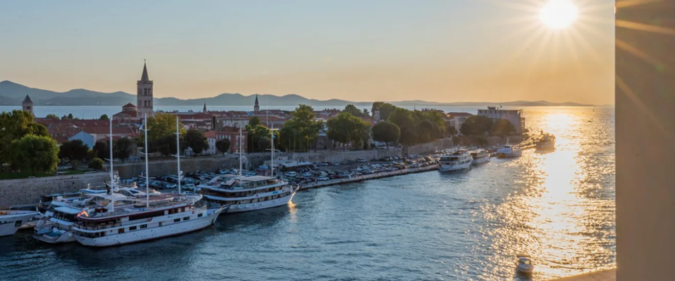 Meerblick und Stadtblick - Wohnung direkt am Meer in Zadar zum Verkauf - A3854
