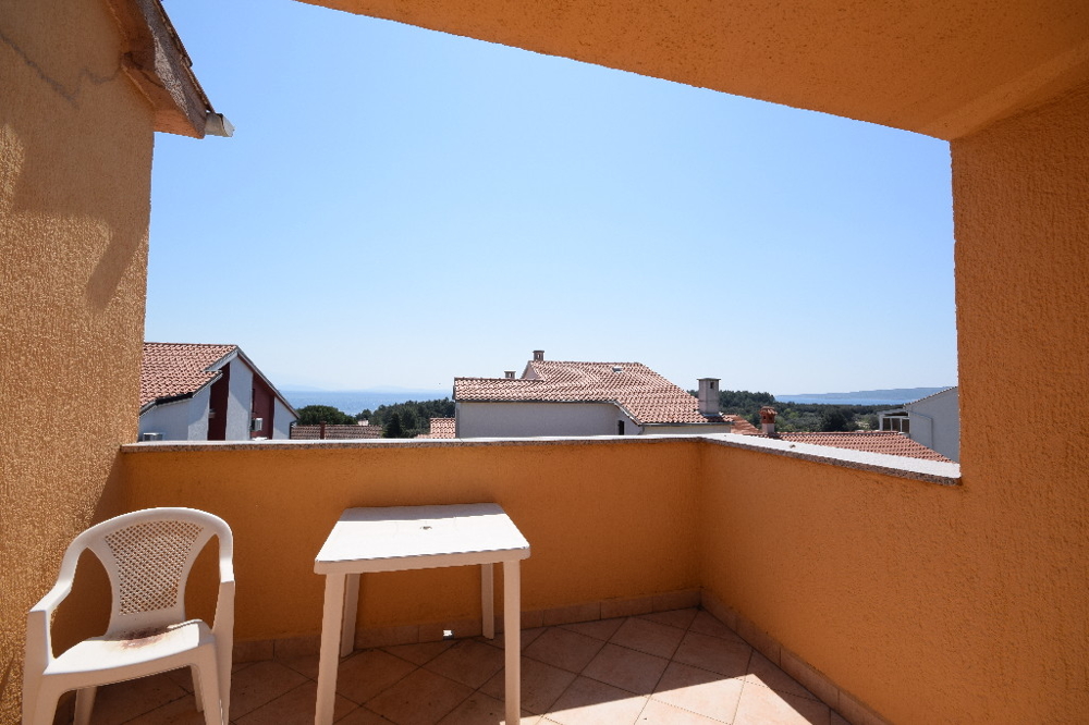 Terrasse mit Meerblick der Wohnung A1582 in Kroatien, Insel Krk.