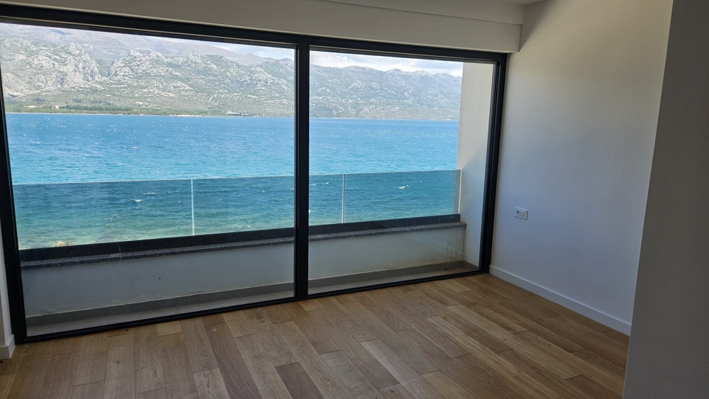 Moderne Dachterrasse der Immobilie A2382 bei Zadar in Kroatien - Panorama Scouting.