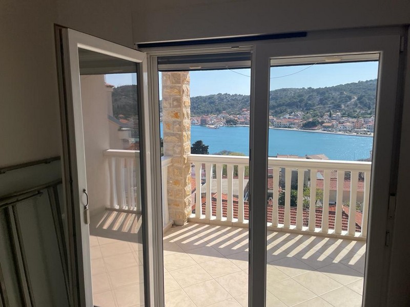 Appartement mit Blick auf Tisno und das Meer - Immobilien Kroatien, Panorama Scouting A2803.