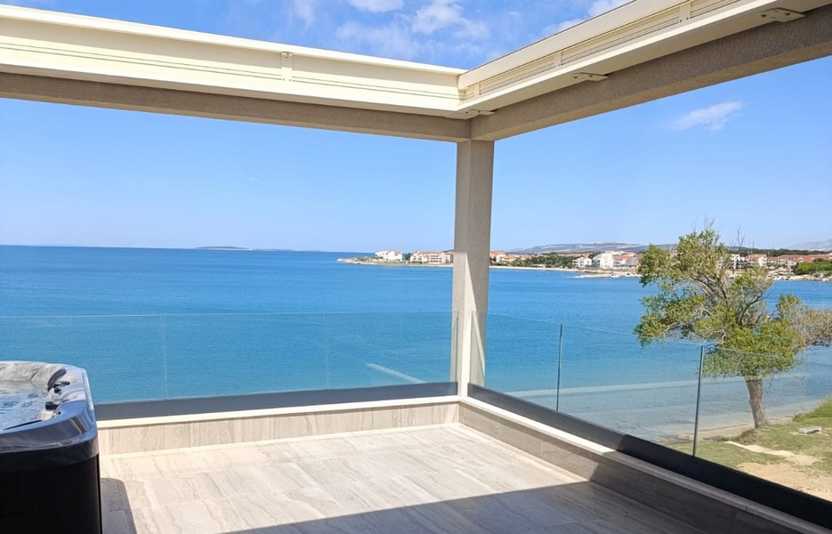 Immobilien direkt am Strand in Kroatien - Panorama Scouting A2806.