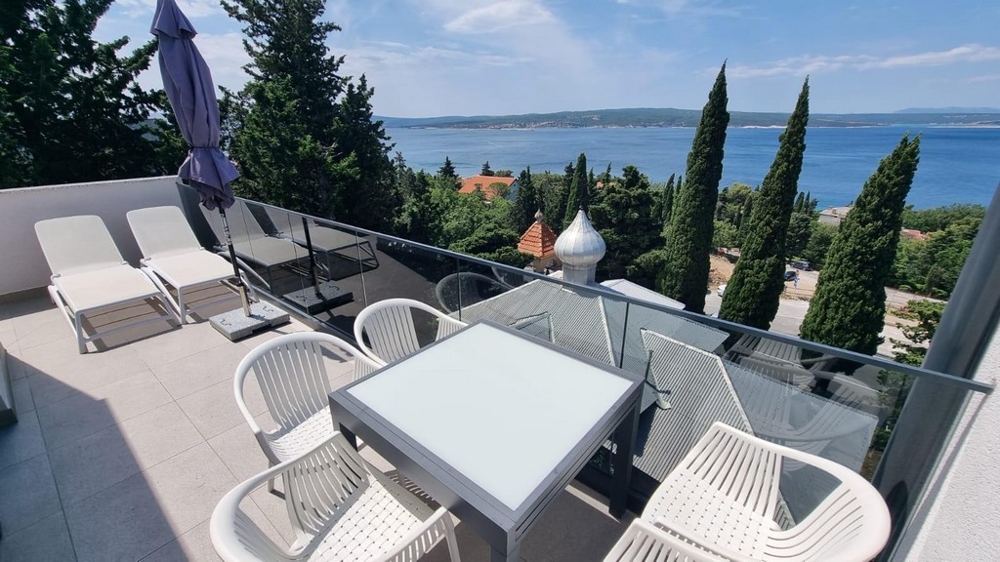 Schickes Penthouse in Crikvenica, Kvarner Bucht. Panorama Scouting