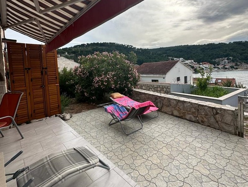 Terrasse mit schönem Meerblick - Immobilie A2998 in Kroatien, Panorama Scouting.