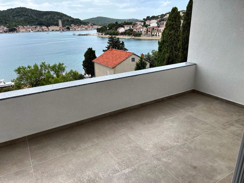 Meerblick aus einem Neubau-Appartement in Tisno, ideal zum Kauf in Kroatien