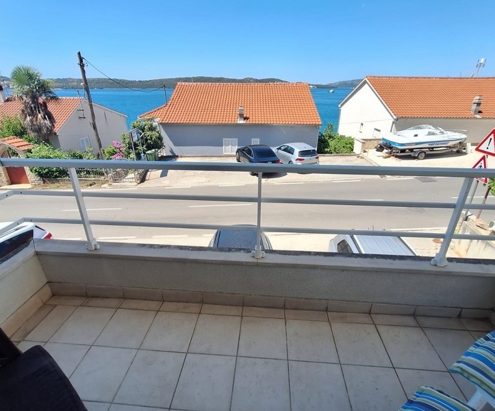 Immobilien Kroatien, Appartement mit Balkon und Meerblick kaufen