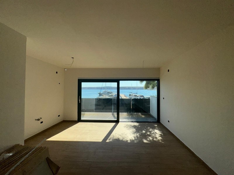 Appartement am Meer in Crikvenica zum Verkauf.