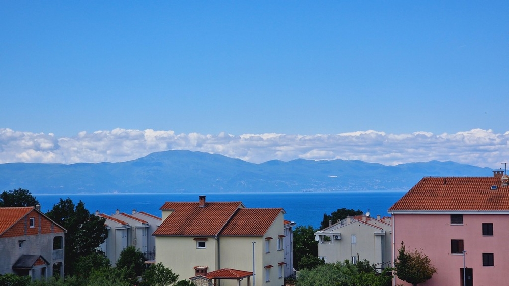 Immobilien mit Meerblick in Kroatien - Panorama Scouting A3401 auf Krk.