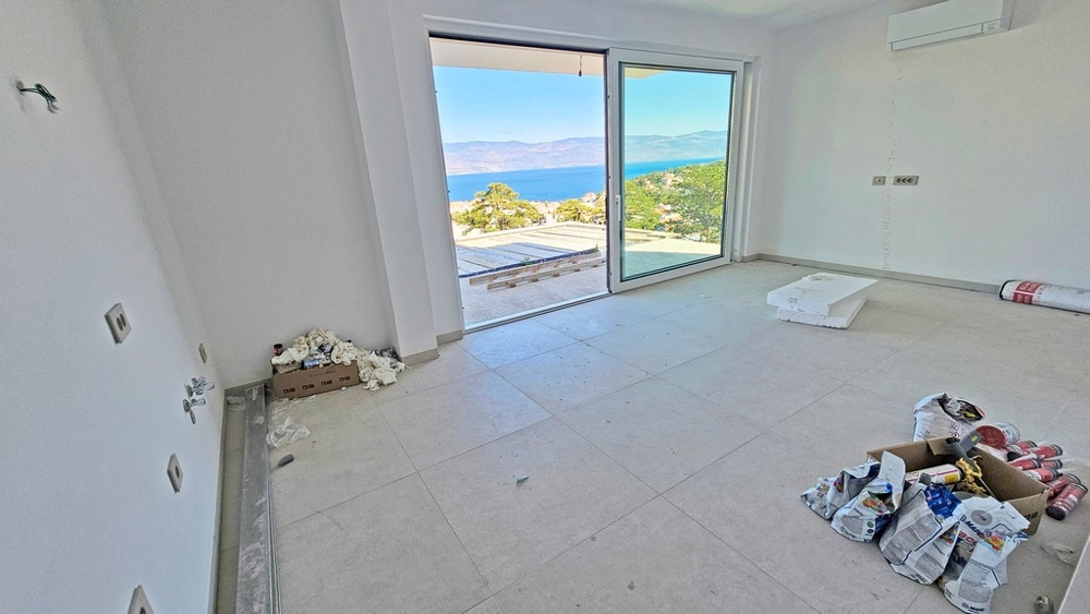 Wohnbereich mit Schiebetür zur Terrasse und Meerblick, Wohnung A3480 auf Krk
