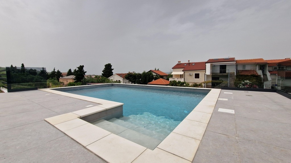 Wohnung mit Swimmingpool auf der Insel Krk zum Kauf - Panorama Scouting.