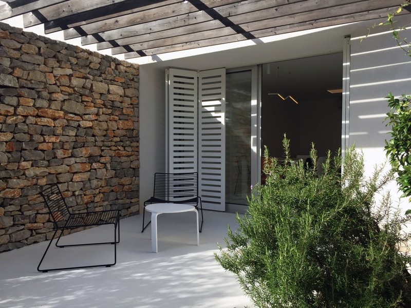 Terrasse der Wohnung A3649, die in der Stadt Krk zum Verkauf steht.