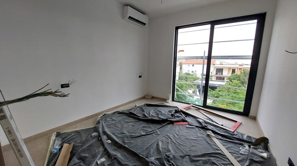 Blick auf die Terrasse vom Schlafzimmer.