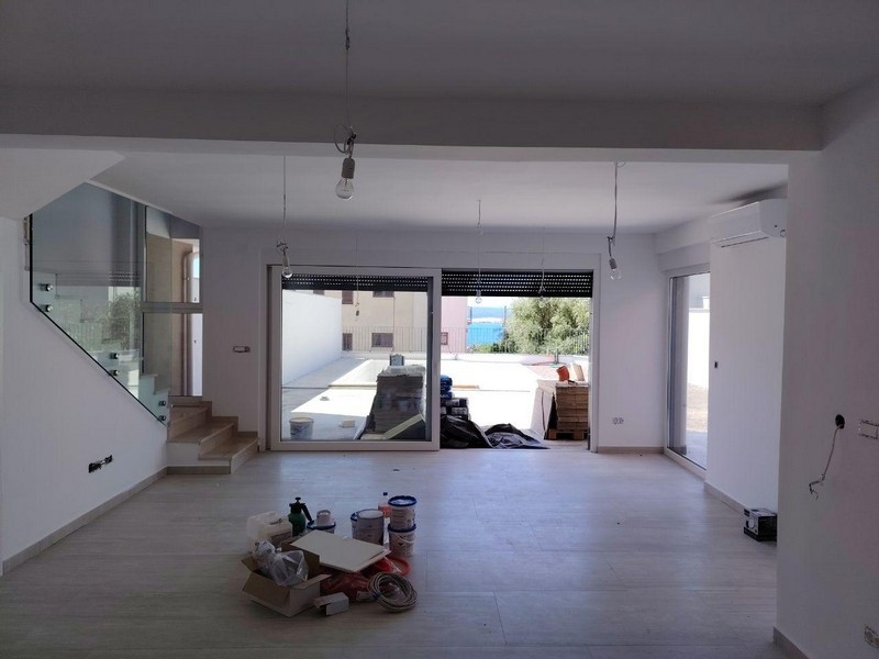 Wohnbereich und Blick auf die Treppen der Immobilie A3756, Crikvenica.