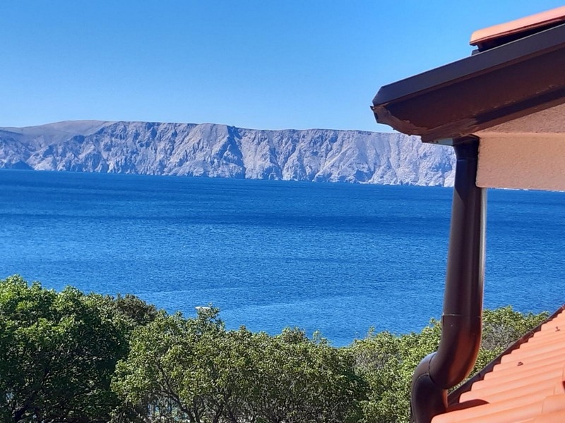 Wohnung nahe dem Meer kaufen bei Novi Vinodolski.