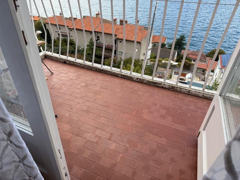 Terrasse des Objekts A3808 in Senj.