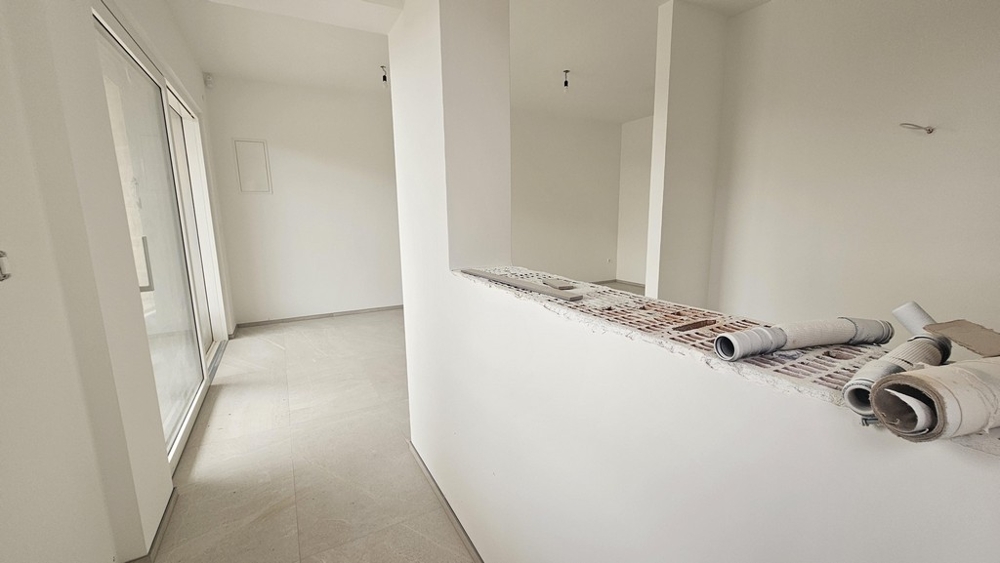 Offener Küchenbereich im Neubauzustand