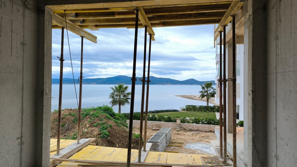 Rohbauwohnung mit Meerblick und überdachter Terrasse in Kroatien