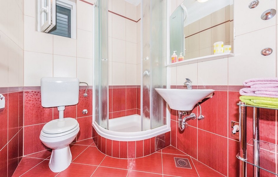 Wohnungen kaufen in Kroatien, Nord-Dalmatien, Insel Murter + Tisno - Panorama Scouting Immobilien A2500, Kaufpreis: 179.000 EUR - Bild 9