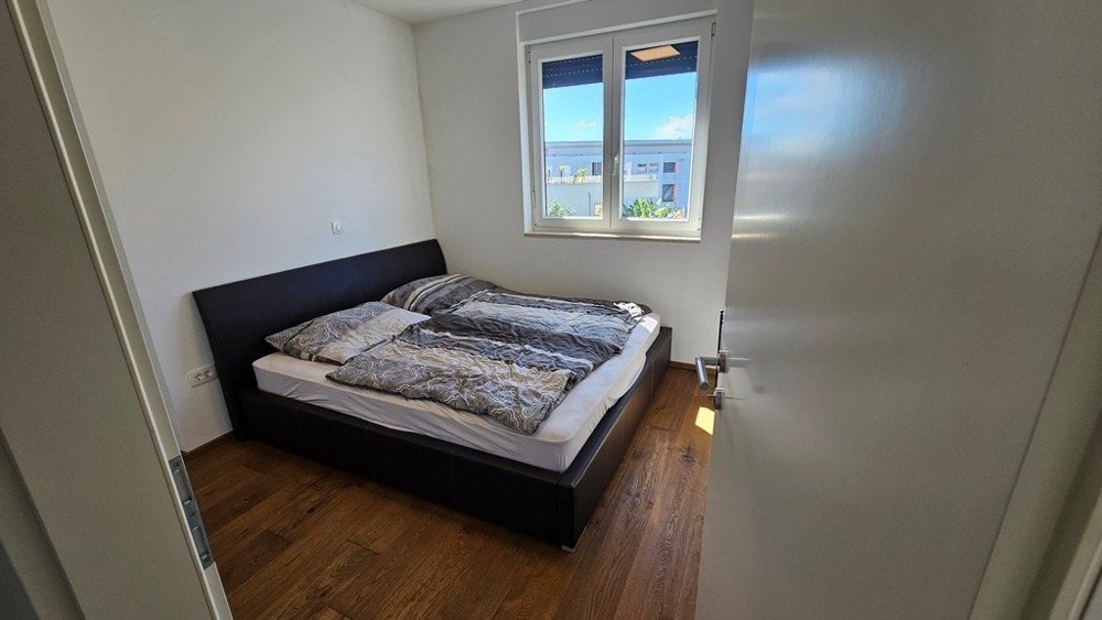 Dachterrasse mit Blick auf Hafen, Meer und Altstadt