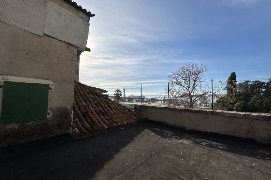 Meerblick von der Wohnung A3897, die in Split zum Verkauf steht.