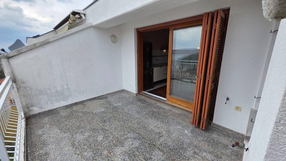 Dachterrasse des Apartments A3904 bei Crikvenica im Ort Jadranovo.