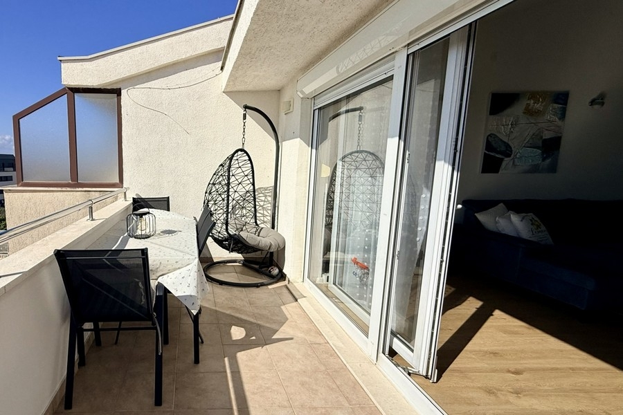 Terrasse der Wohnung A3905 in Split, Dalmatien - Immobilienmakler ist Panorama Scouting.