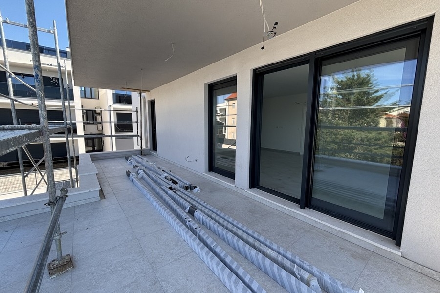 Überdachte Terrasse der Immobilie A3944 in Kroatien.