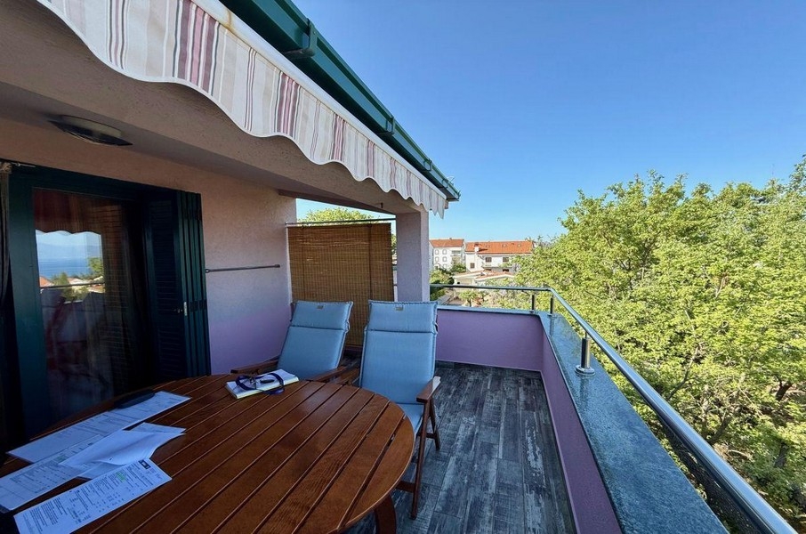 Balkon der Immobilie A3948 auf Krk in Kroatien.