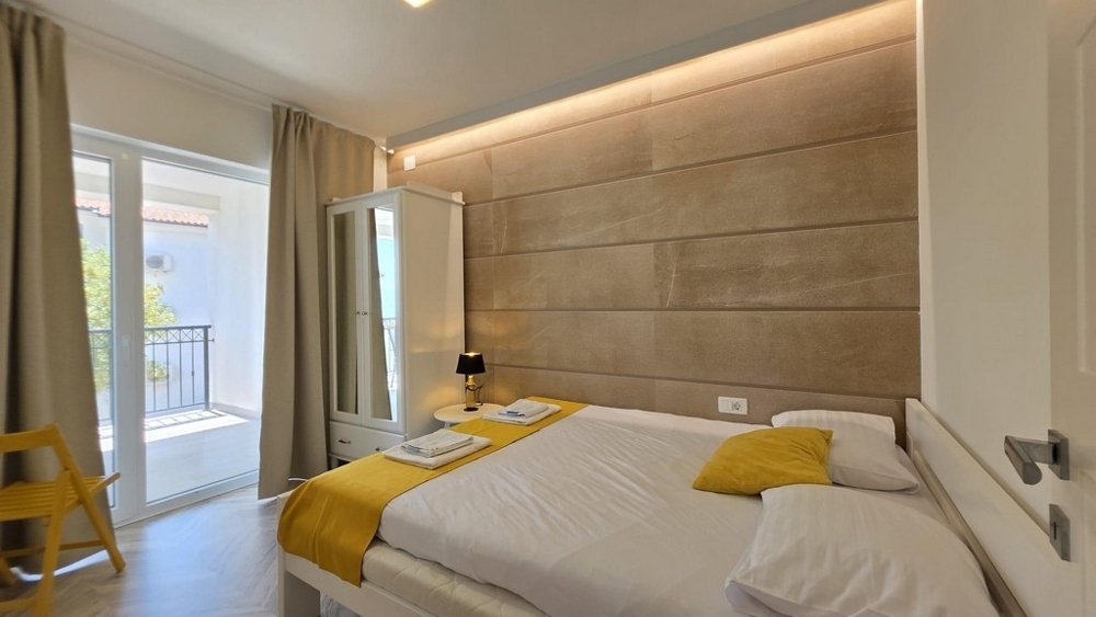 Schlafzimmer mit Balkon