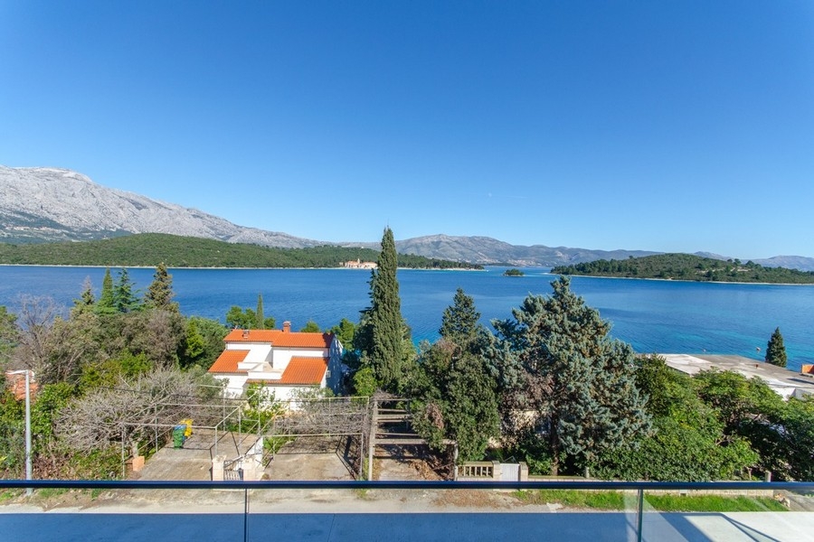 Aussicht auf das Meer und die Inseln in Kroatien