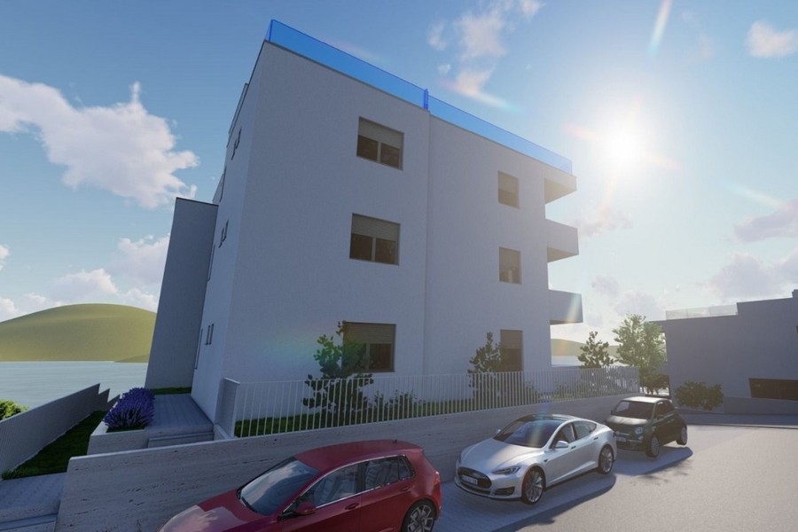 Apartmenthaus mit Stellplätzen und Meerblick