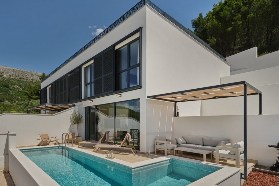 Moderne Luxusvilla mit Pool in Podstrana Kroatien