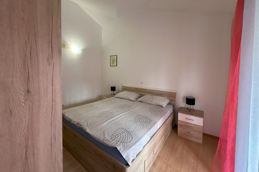 Weiteres Schlafzimmer mit Doppelbett