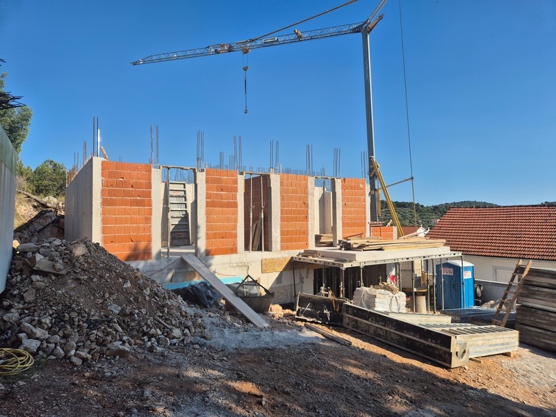 Rohbau der Neubauwohnung in Jezera