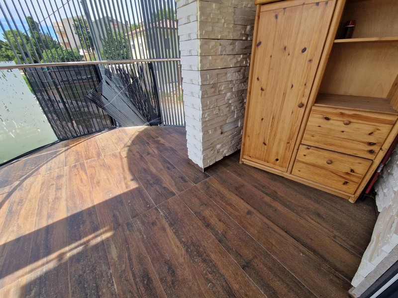 Überdachte Loggia mit Schrank