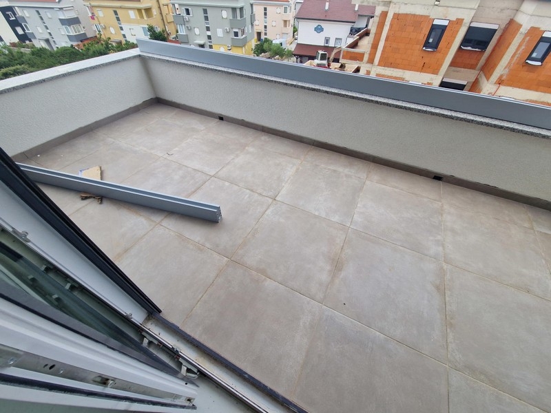 Terrasse mit Blick über die Umgebung