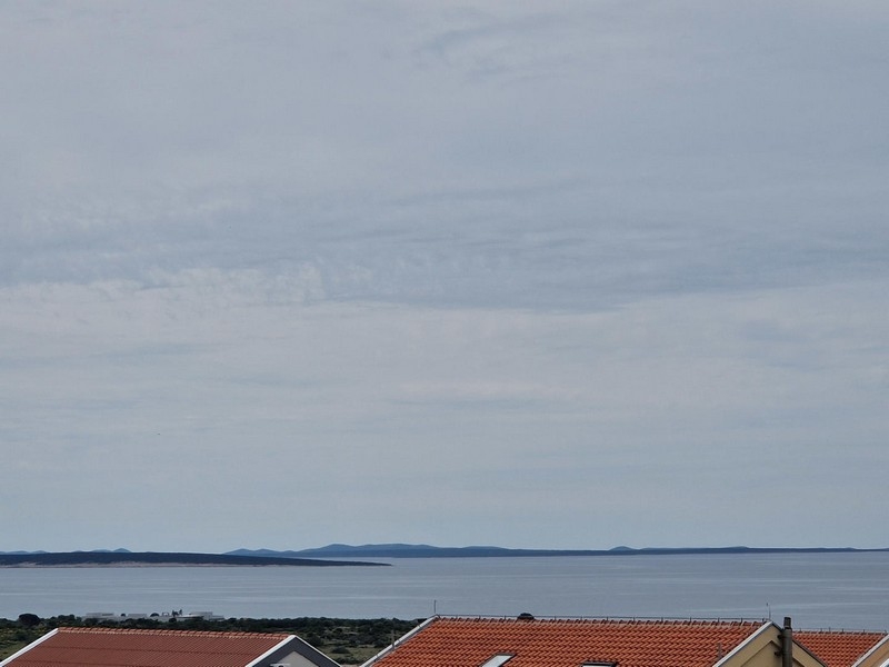 Neubauwohnung mit Meerblick in Novalja