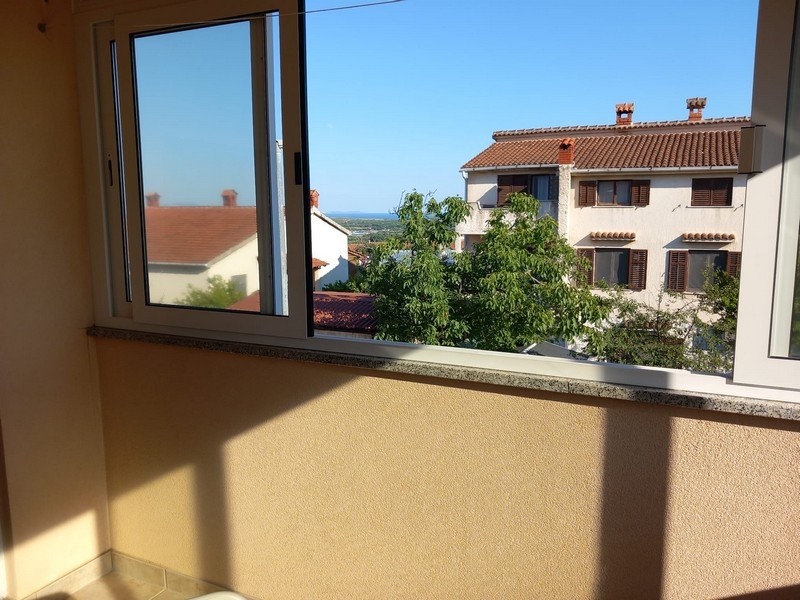 Appartement mit Meerblick in Liznjan
