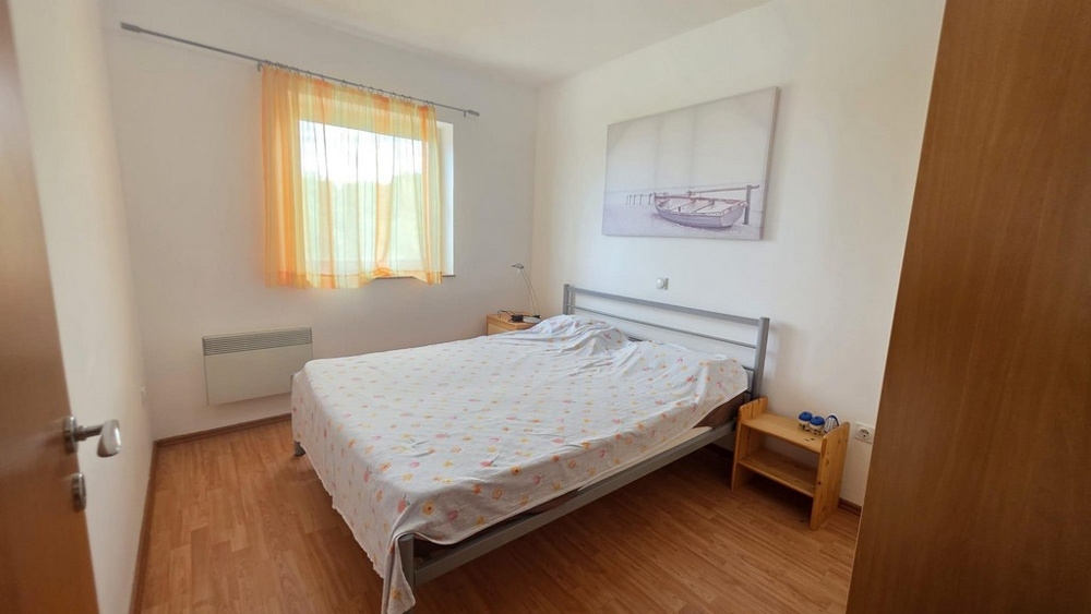 Schlafzimmer mit Doppelbett