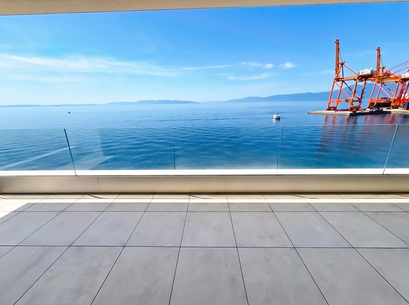 Meerblick von der Terrasse der Luxuswohnung in Kroatien