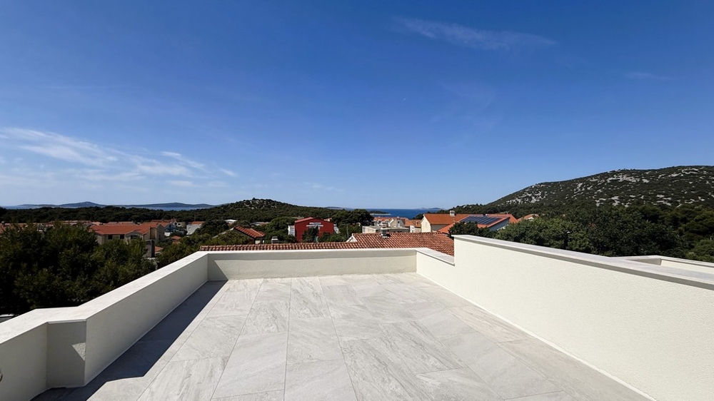 Dachterrasse mit Blick über den Ort