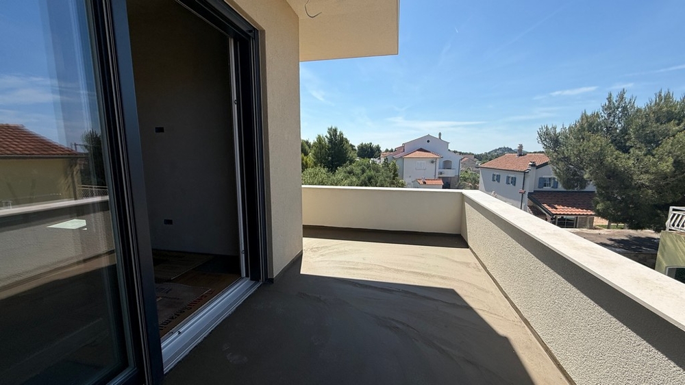Terrasse mit Schiebetür zum Wohnraum