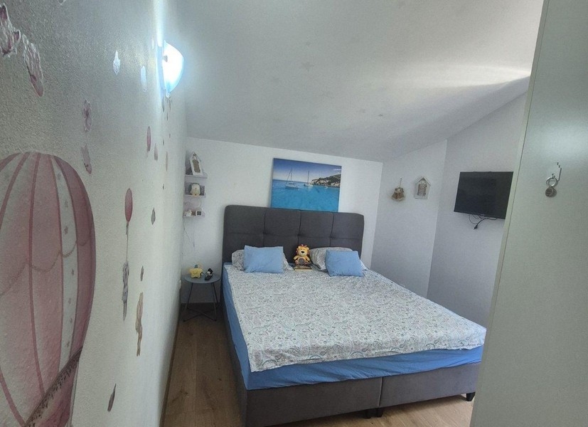 Schlafzimmer mit Doppelbett