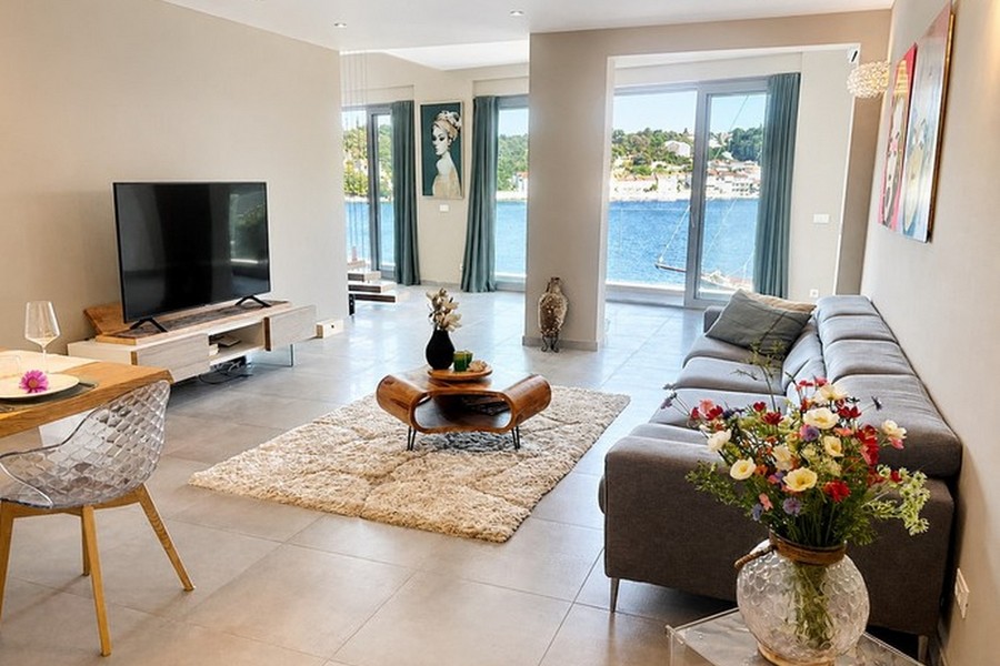 Wohnzimmer mit Meerblick und maßgefertigter Möblierung, Korcula