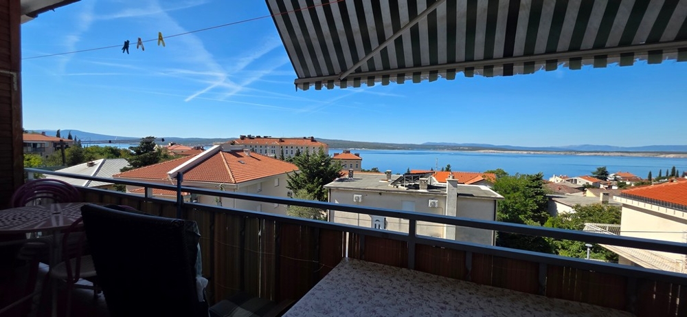 Terrasse mit Markise und Meerblick der Wohnung A4103 in Crikvenica