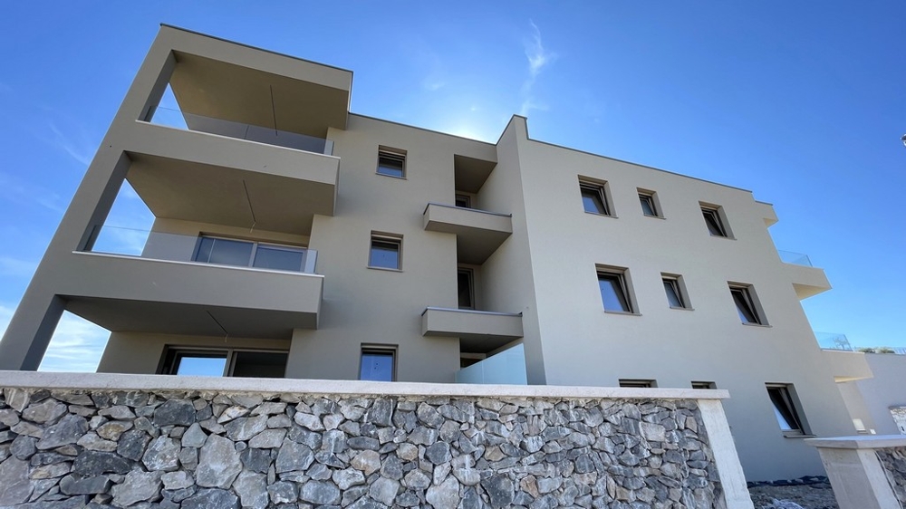 Seitenansicht des Wohnhauses der Wohnung A4106 in Tribunj