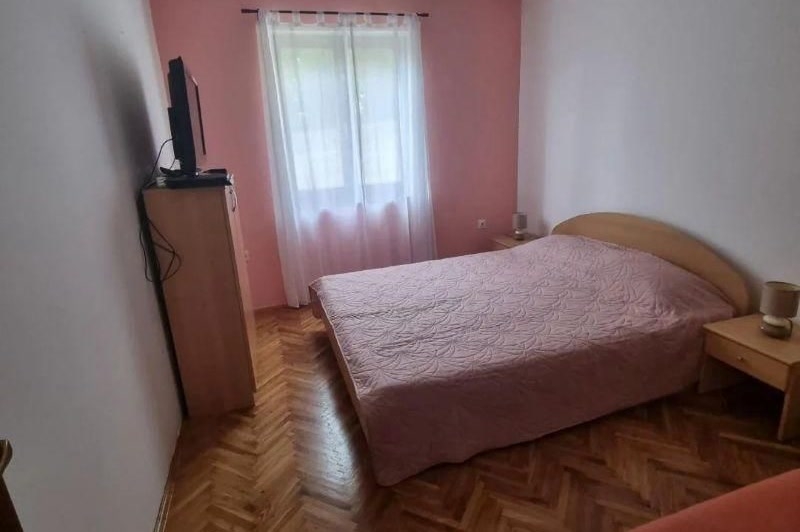 Schlafzimmer mit Doppelbett - Wohnung A4115 Novi Vinodolski