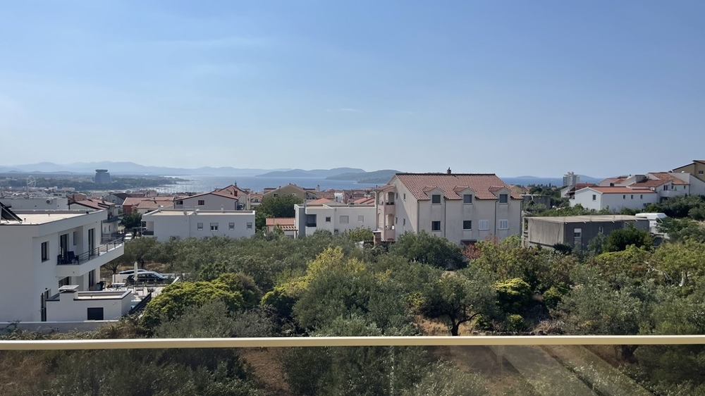 Terrasse mit Meerblick, Wohnung in Vodice