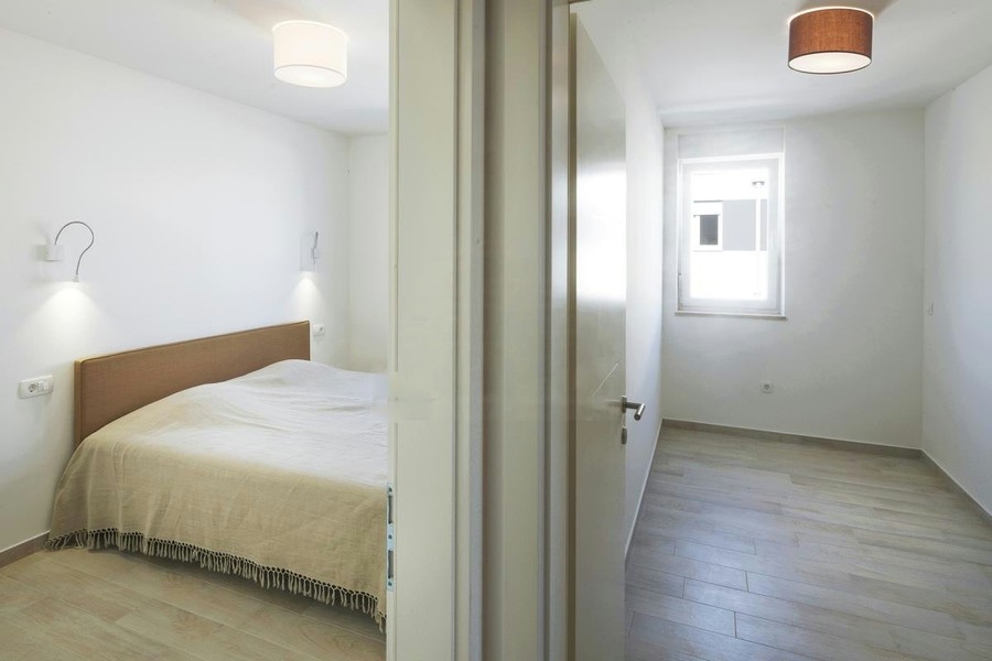 Schlafzimmer mit Doppelbett