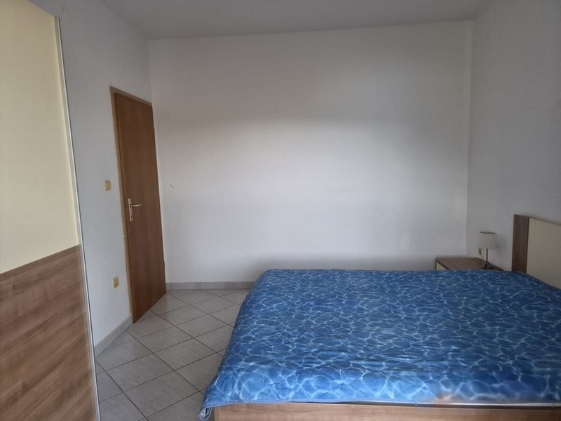 Schlafzimmer mit Doppelbett