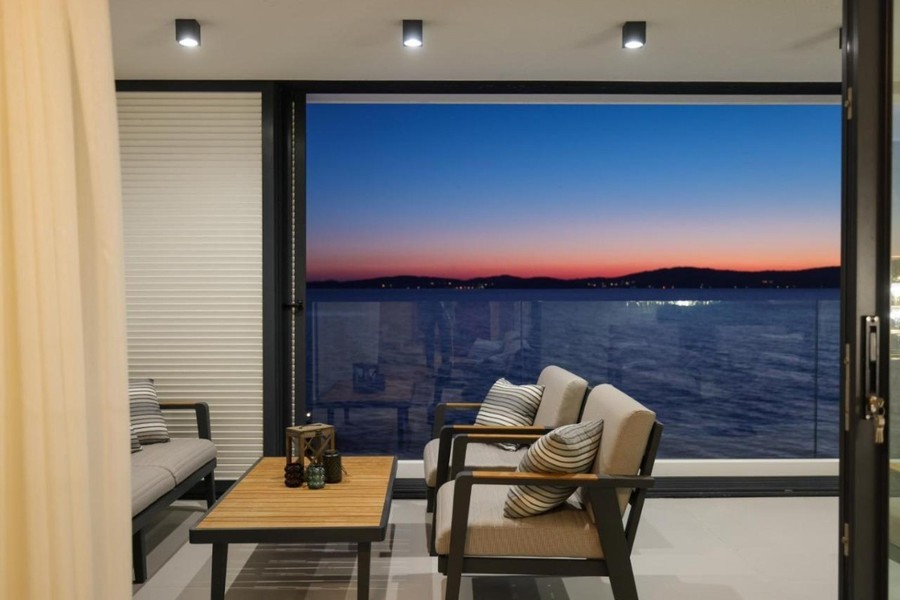 Penthouse in erster Reihe zum Meer in Bibinje